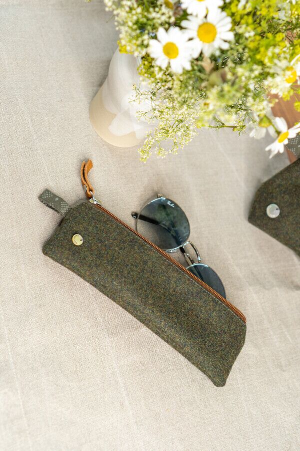 HEIDI - Stiftetasche aus Loden in Grün