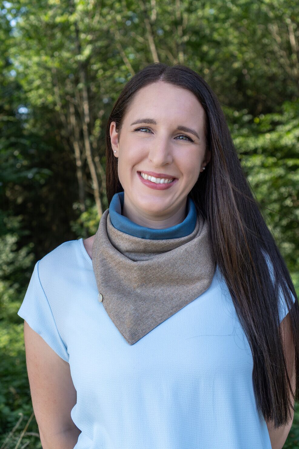 VIOLIN – Dreieckstuch aus Loden in Taupe (klein) – Bild 1